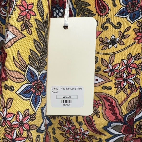 Floral Lace Tank Top - Picture 4 of 5